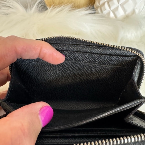 Louis Vuitton Damier Graphite Small Zippy Walket - Picture 7 of 7